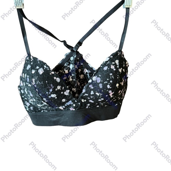 Lovely sexy Victoria secrets bralette size M in a pre loved condition - Picture 2 of 7